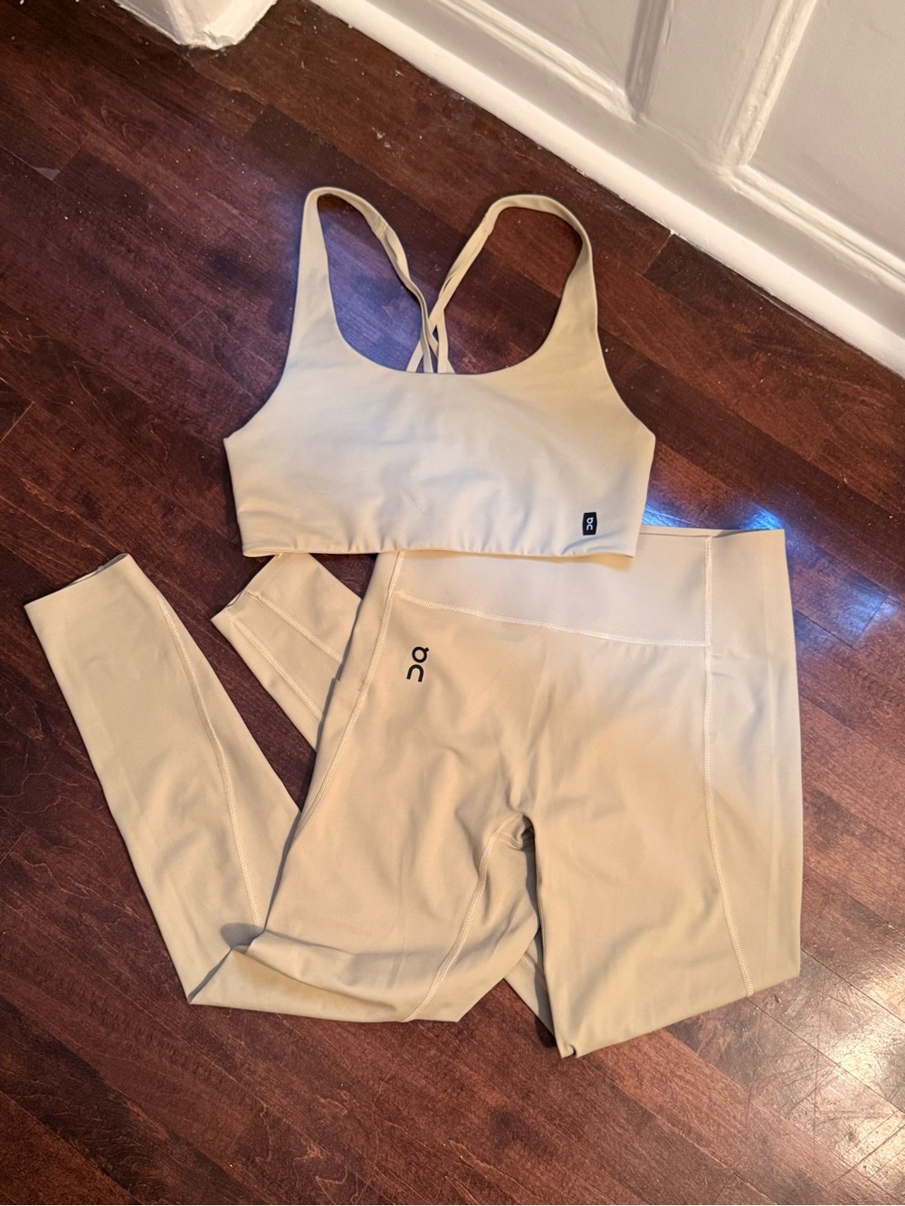 On Running Women’s Cream Seamless Racerback Sports Bra and High-Waist Leggings